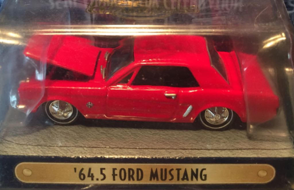 Ford Mustang (1966) - Mustang 35th Anniversary Celebration toy car collectible - Main Image 2