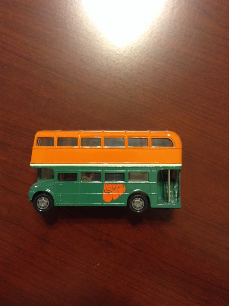 Motor Max toy car collectible - Main Image 1