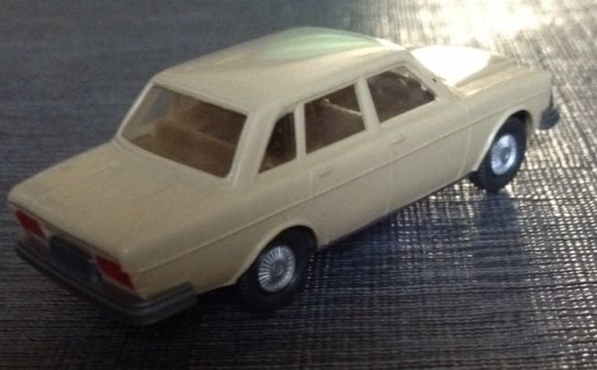 Volvo 264 - Volvo toy car collectible - Main Image 2