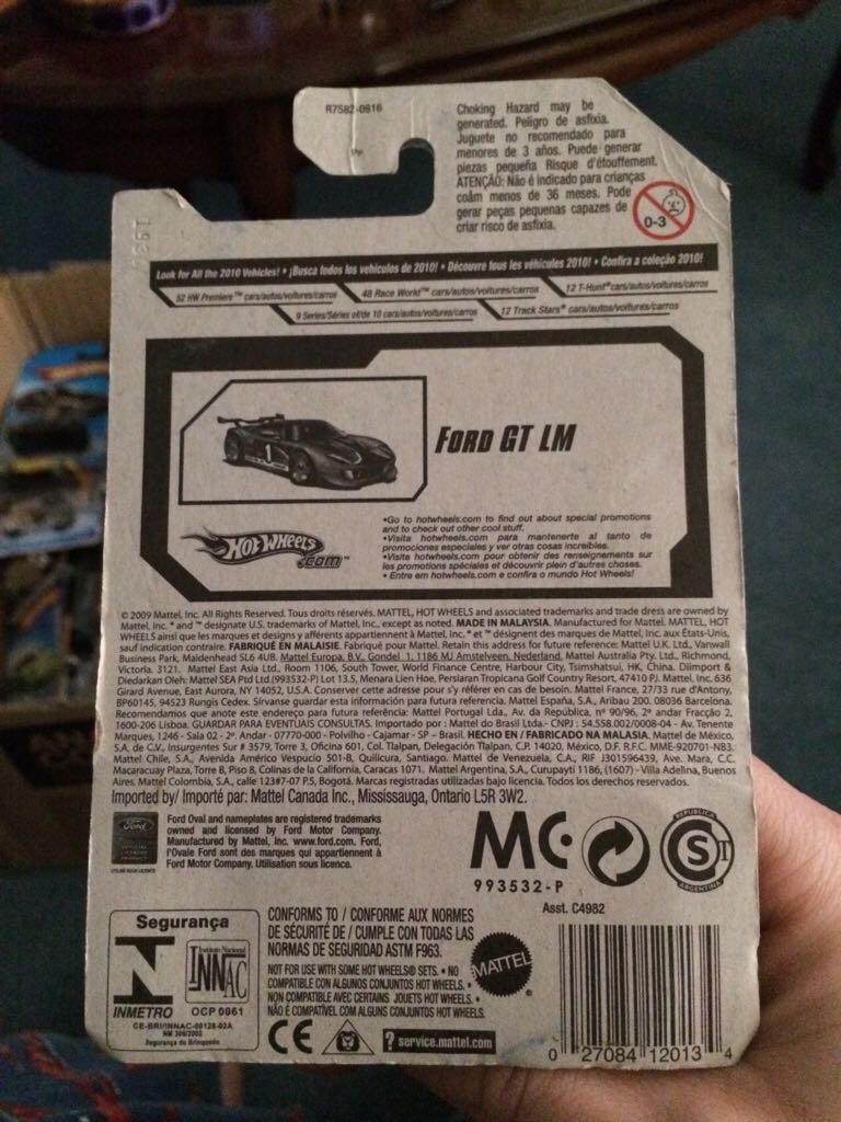 Ford GT LM - HW Racing toy car collectible - Main Image 2