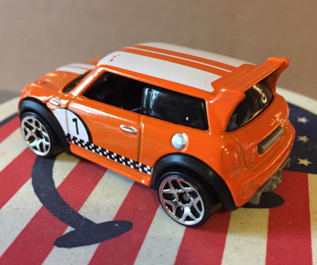 Mini Cooper S Challenge  toy car collectible - Main Image 2
