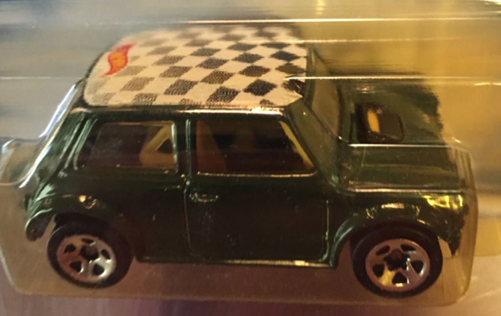Morris Mini toy car collectible - Main Image 2