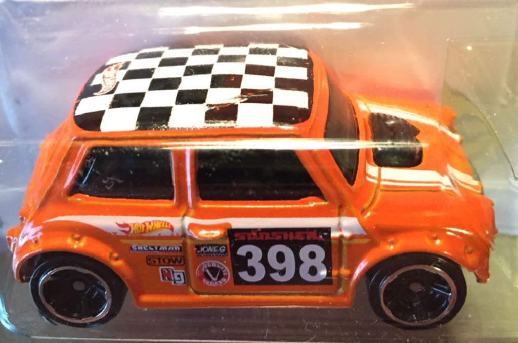 Morris Mini - HW Off Road toy car collectible - Main Image 2