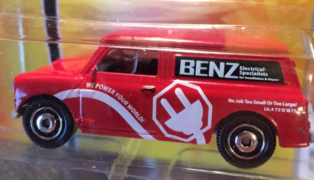 Austin Mini Van 1965 - MBX City Action toy car collectible - Main Image 2