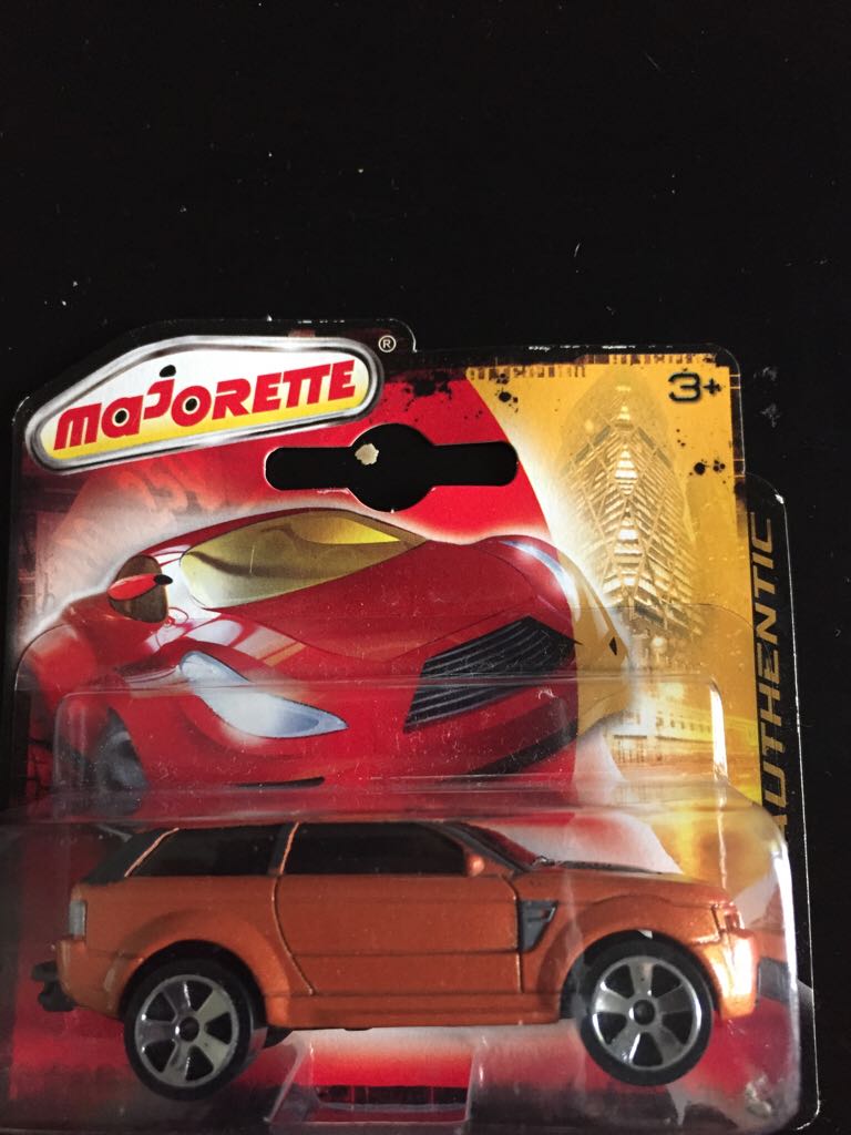 Greenlight Hitch & Tow: 2014 Ram 1500 And Enclosed Car Hauler