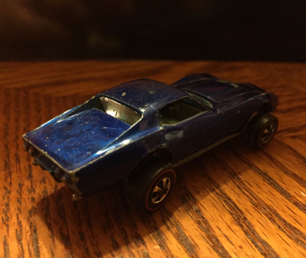 Custom Corvette - Sweet 16 toy car collectible - Main Image 2