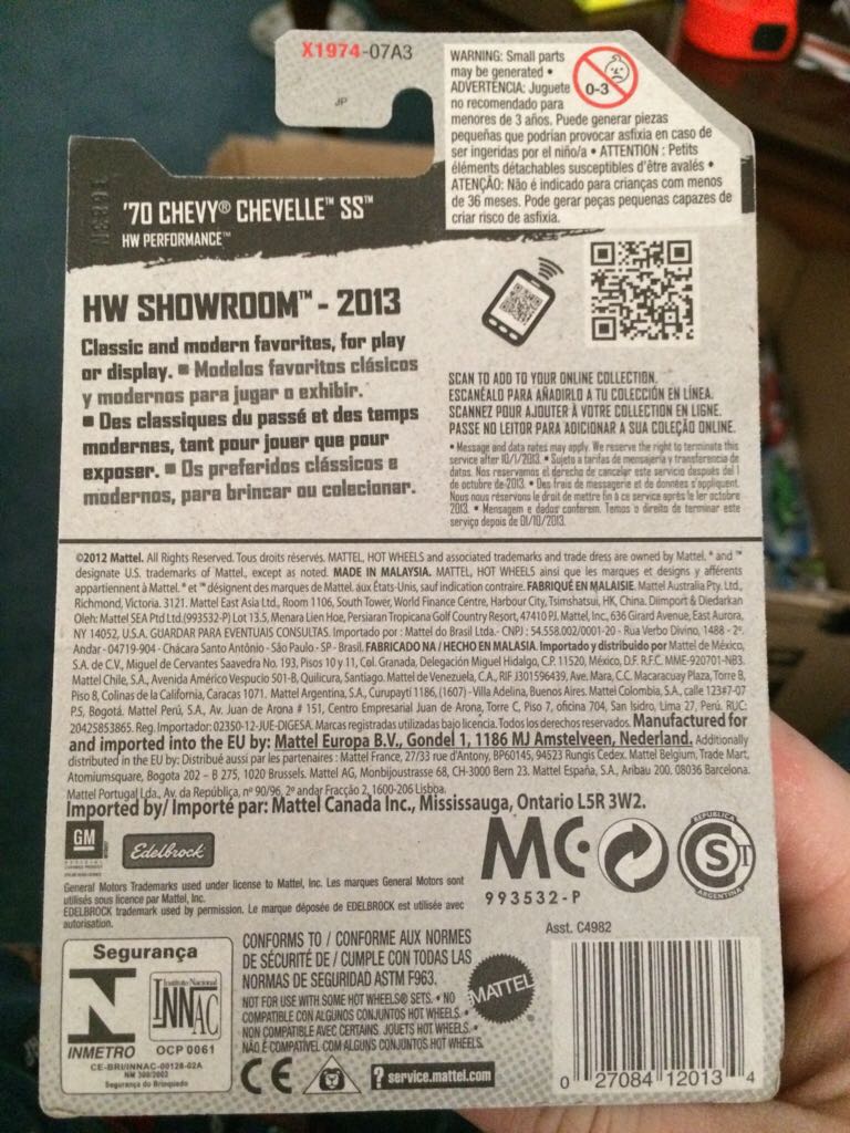 ’70 Chevy Chevelle SS - 2013 HW Showroom - Performance toy car collectible - Main Image 2