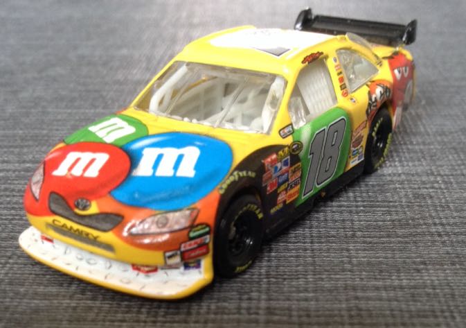 Camry Sport - Pull Back Car toy car collectible - Main Image 1