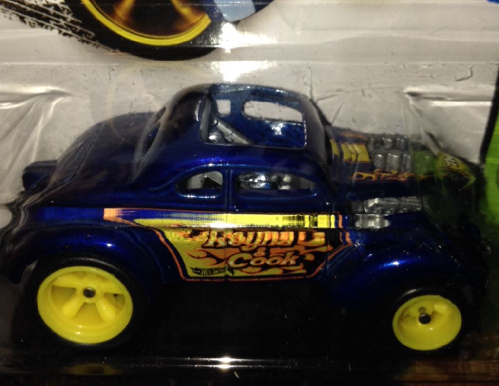 Pass’n Gasser - 2015 Treasure Hunt toy car collectible - Main Image 2