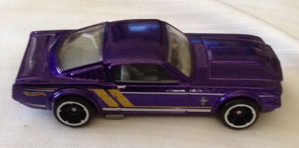 *Ford Mustang Fastback ’65 Metallic Purple hot wheels 50th - Mustang 50th 5-Pack toy car collectible - Main Image 1