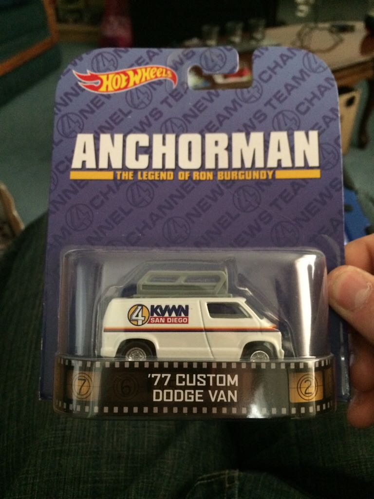 2.’77 Custom Dodge Van - Hot Wheels Entertainment - Mix E (2014) toy car collectible - Main Image 2
