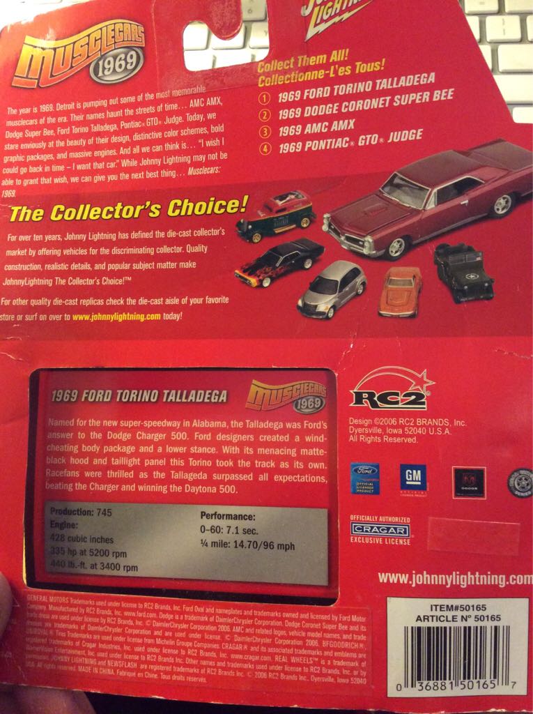 Johnny Lightning - 1969 Ford Torino Talladega - 2006 Johnny Lightning - Musclecars 1969 toy car collectible - Main Image 2