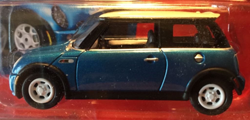 Mini Cooper S 2004 - JL Lightning Strike toy car collectible - Main Image 2