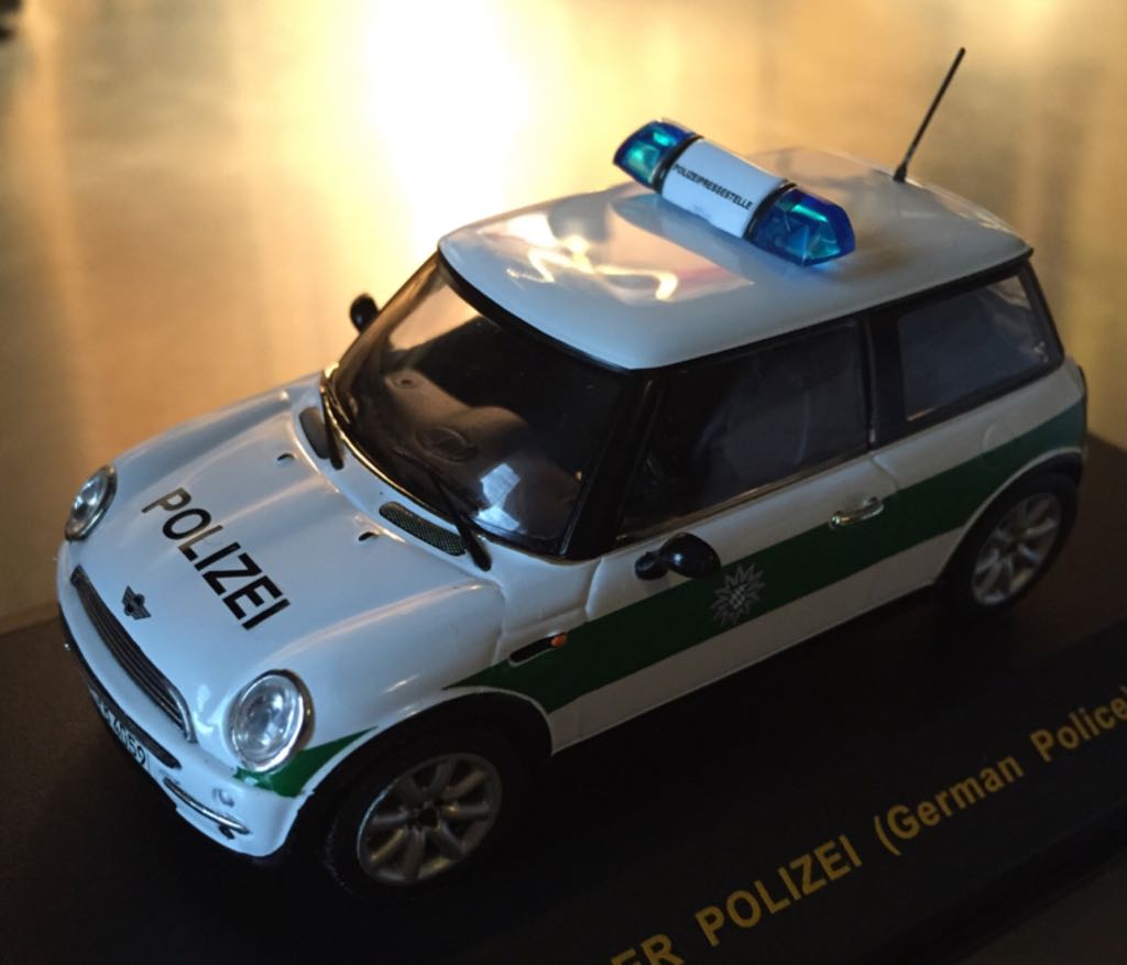 Mini Cooper Polizei 2002 - Modern toy car collectible - Main Image 2