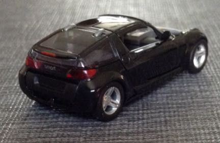 Smart Roadster - Bburago Sport toy car collectible - Main Image 2