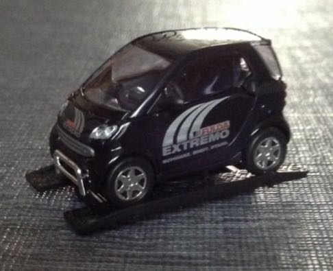 6. ’08 Dodge Charger SRT8