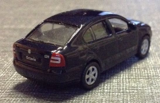 Skoda Octavia  toy car collectible - Main Image 2