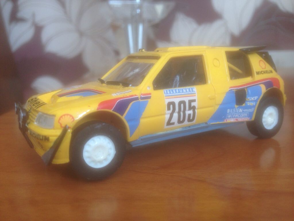 Heller  toy car collectible - Main Image 1