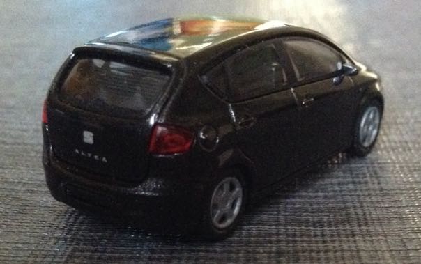 Seat Altea  toy car collectible - Main Image 2