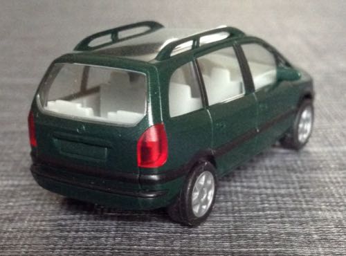 Opel Zafira A - 2x toy car collectible - Main Image 2
