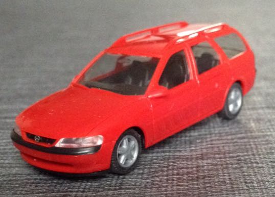 Opel Vectra B Caravan  toy car collectible - Main Image 1