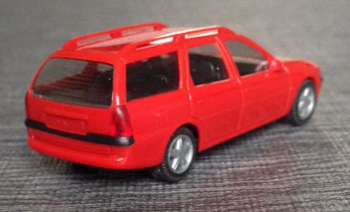 Opel Vectra B Caravan  toy car collectible - Main Image 2