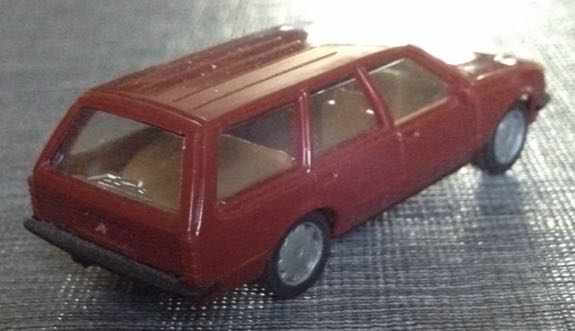 Opel Record E Caravan  toy car collectible - Main Image 2