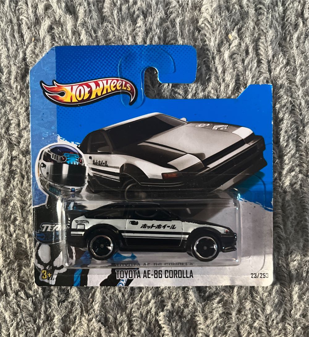 Toyota AE-86 Corolla  toy car collectible - Main Image 2