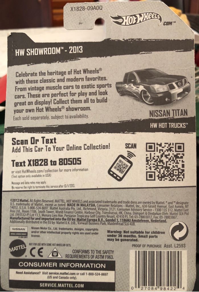 Nissan Titan - HW Showroom toy car collectible - Main Image 2