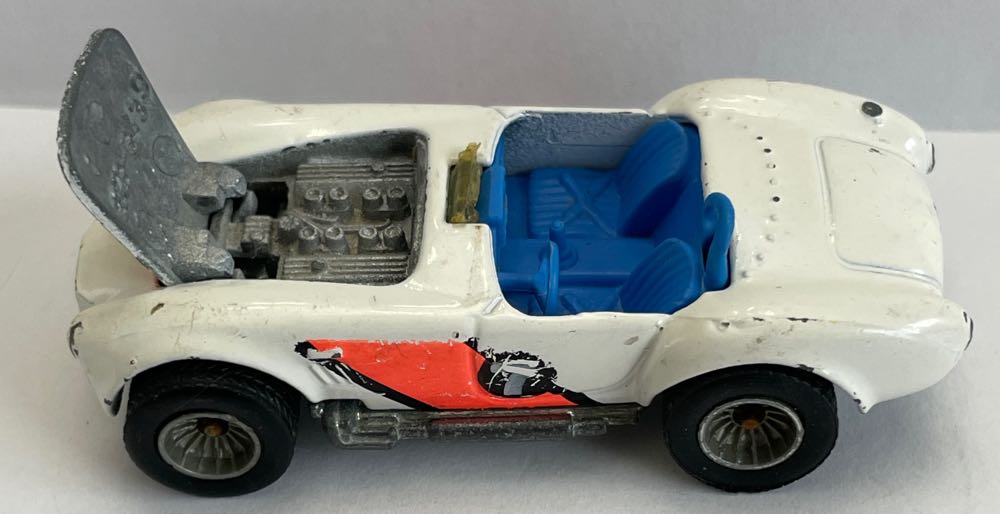 Classic Cobra (m) - California Custom toy car collectible - Main Image 3