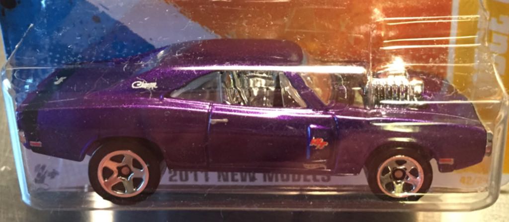 1970 Dodge Charger R/T Purple - New Models toy car collectible - Main Image 2