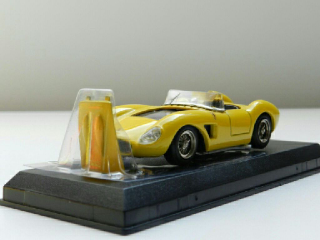 1957 Ferrari 500 TRC  toy car collectible - Main Image 2