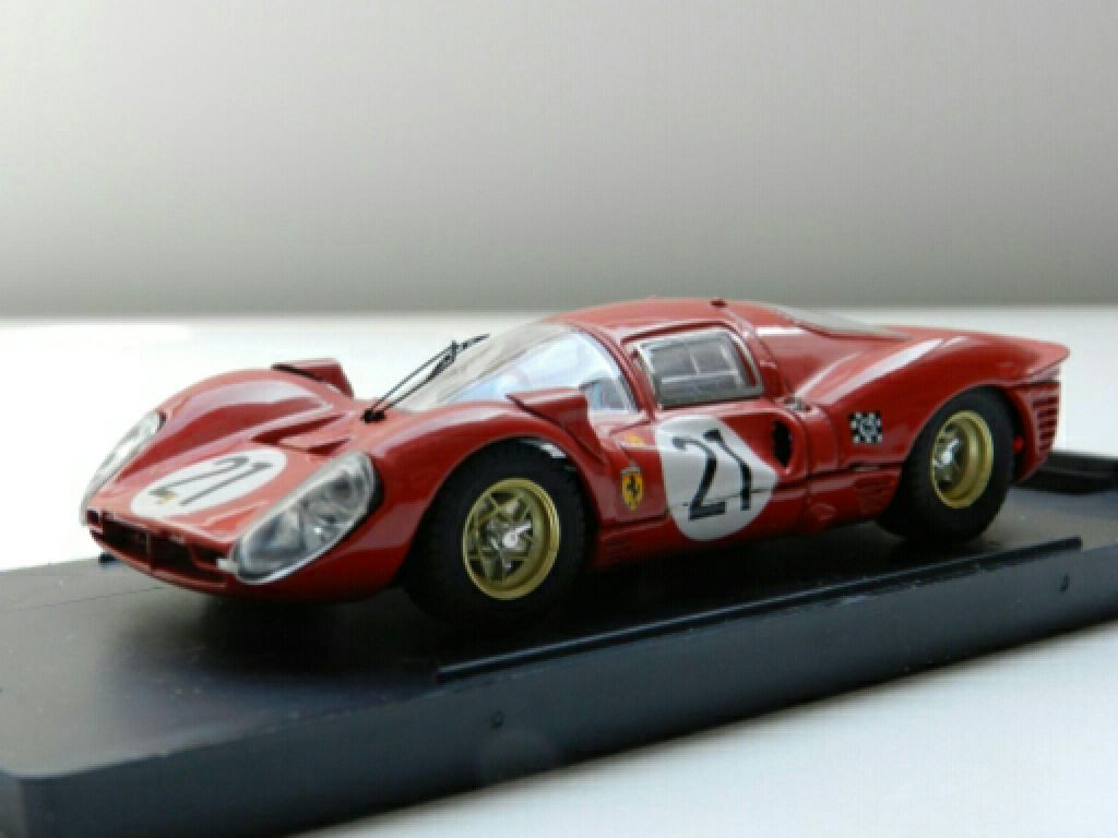1967 Ferrari 340 P4 Berlinetta  toy car collectible - Main Image 2