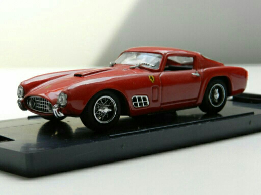 1956 Ferrari 250 GT LWB Berlinetta - Gran Tourismo toy car collectible - Main Image 2