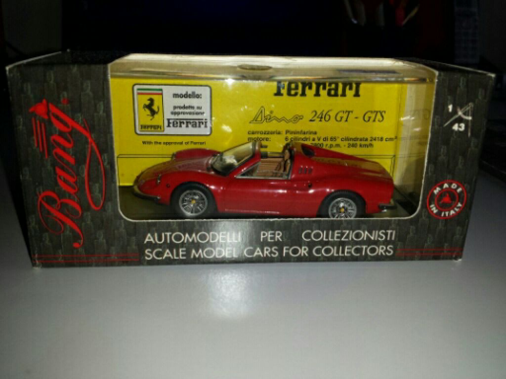 Ferrari Dino 246 GTS - 2419 cc toy car collectible - Main Image 2