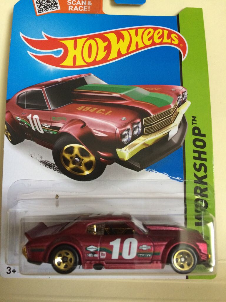 70 Chevy Chevelle - HW Workshop toy car collectible - Main Image 1