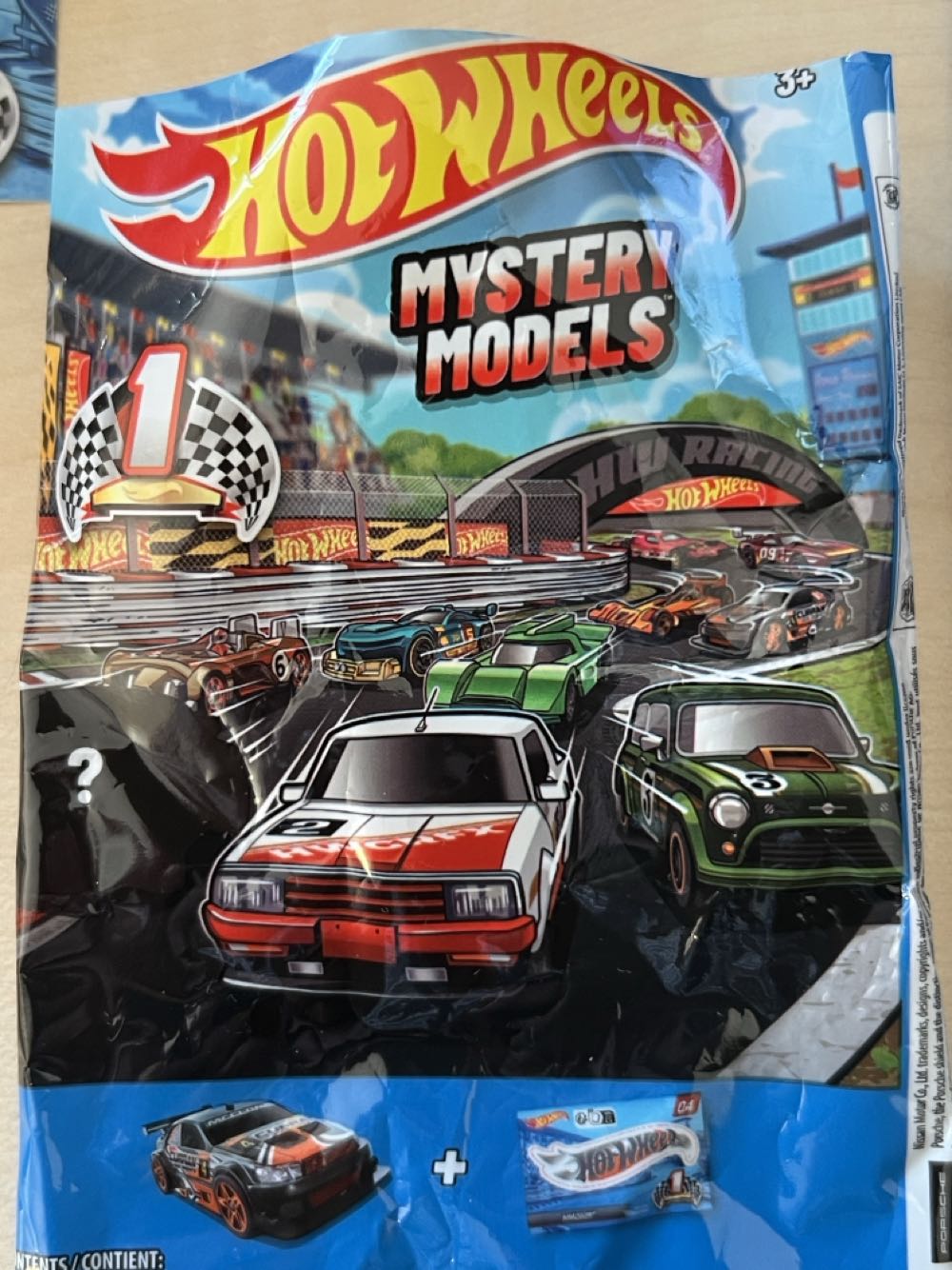 Morris Mini - Hot Wheels Mystery Models 2025 Series 1 toy car collectible - Main Image 3