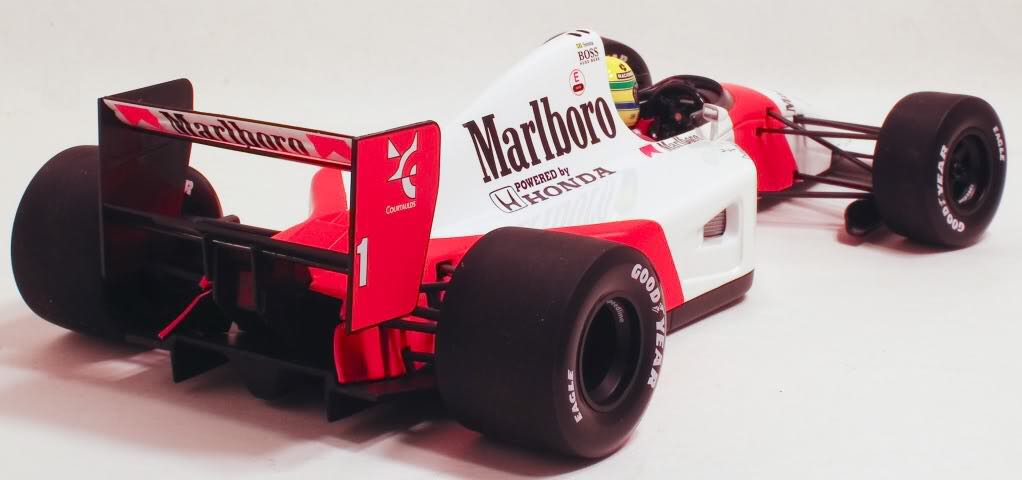 McLaren Honda MP4-7 - Lendas Brasileiras toy car collectible - Main Image 2