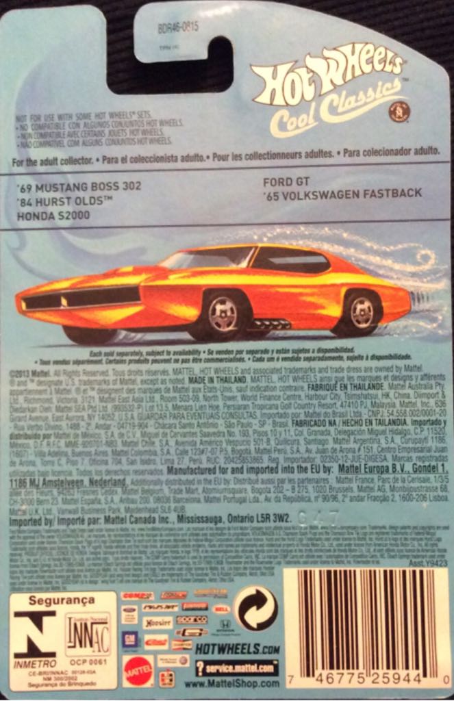 Hot Wheels Cool Classics: ’65 Volkswagen Fastback - Hot Wheels - Cool Classics toy car collectible - Main Image 2