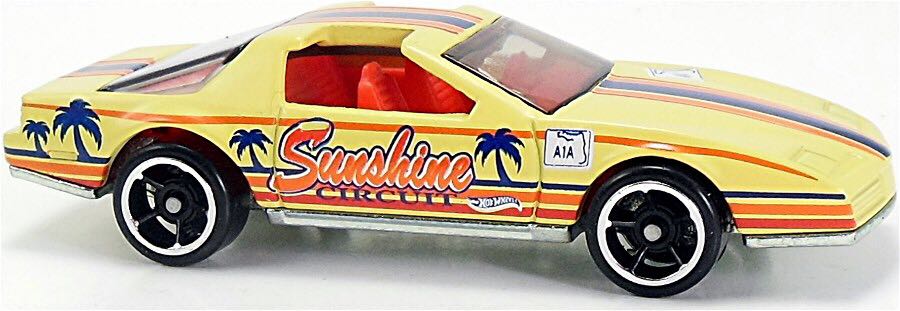 80’s Pontiac Firebird - HW Road Trippin’ toy car collectible - Main Image 2
