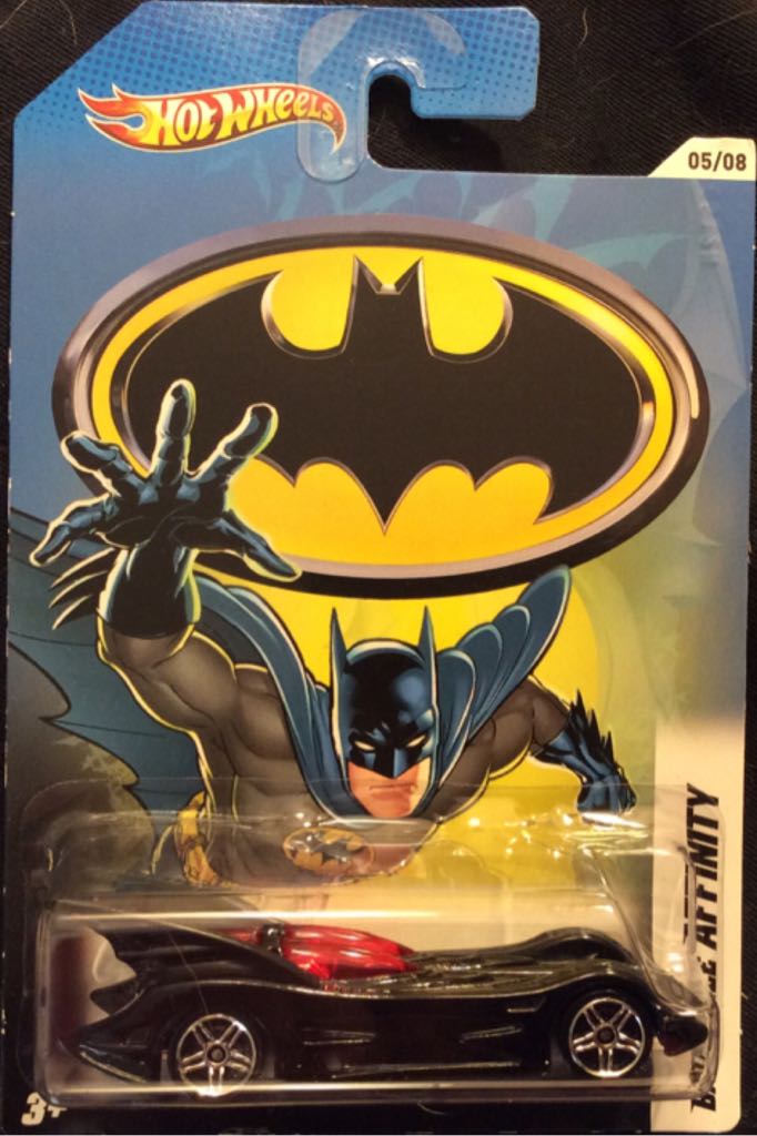 Batman: Batmobile Affinity - BATMAN toy car collectible - Main Image 1