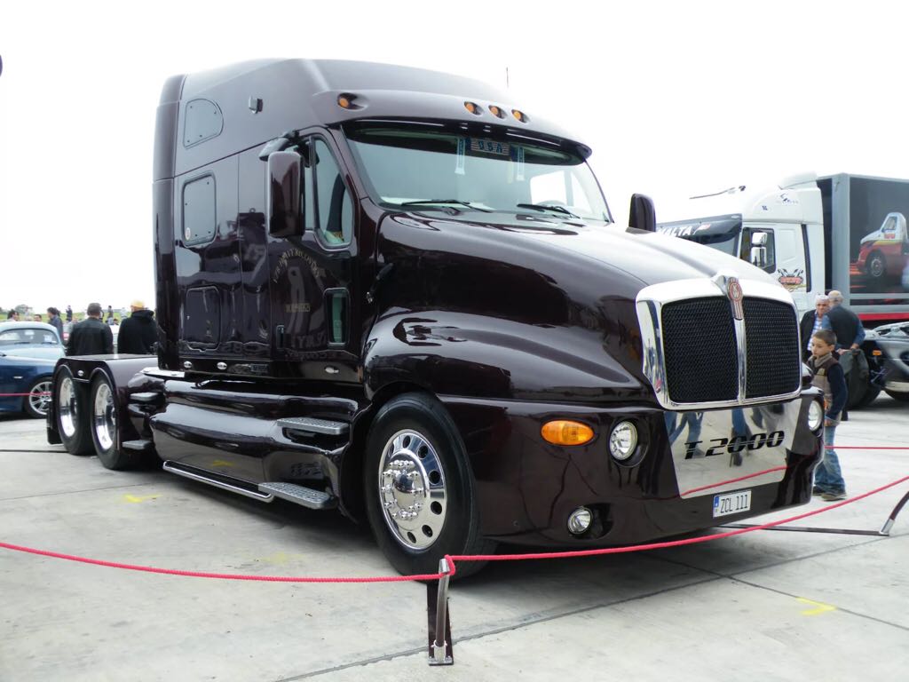 Cadillac Escalade EXT / STS-V