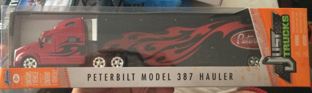 2005 Johnny Lightning Christmas: 1967 Chevy Chevelle