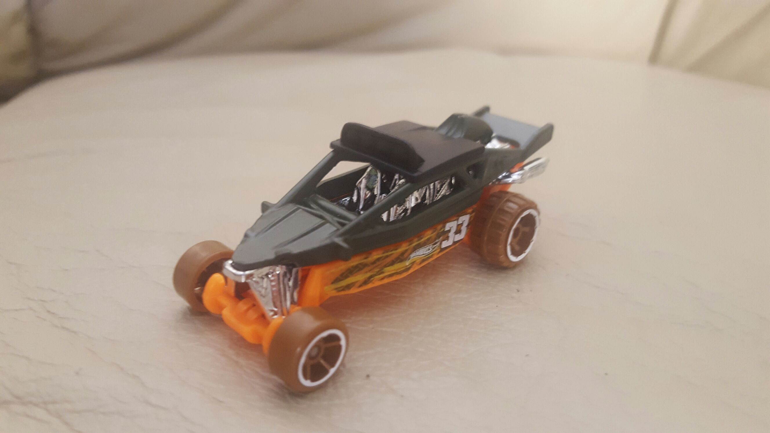 Dune It Up D - 2015 Desert Force 5-Pack toy car collectible - Main Image 2