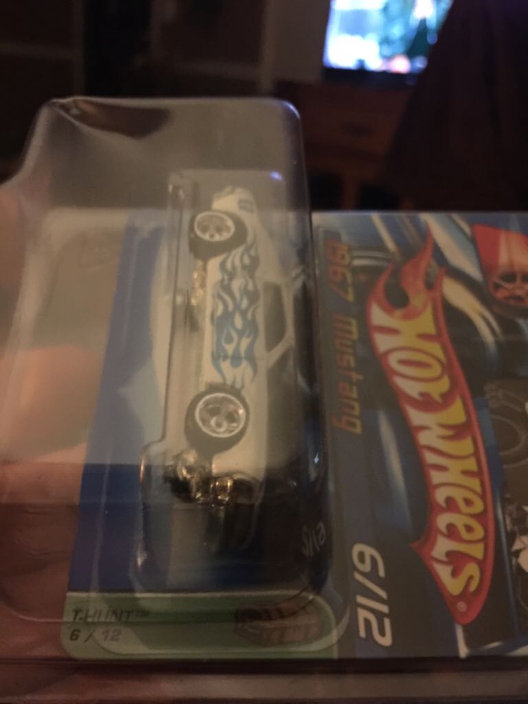 T-HUNT 1967 Mustang  toy car collectible - Main Image 2