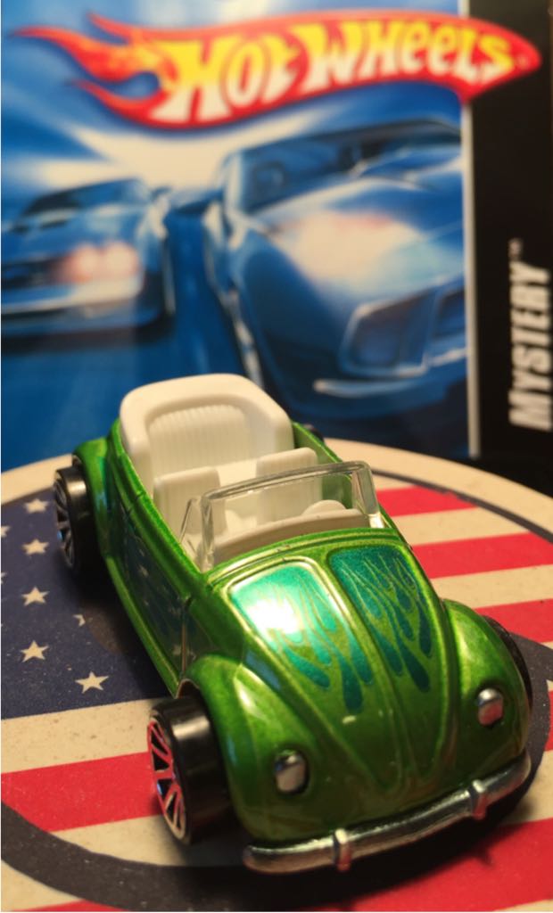 Volkswagen Beetle Convertible - HW Mystery toy car collectible - Main Image 1