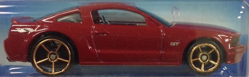 2005 Ford Mustang GT - First Editions - Realistix toy car collectible - Main Image 2