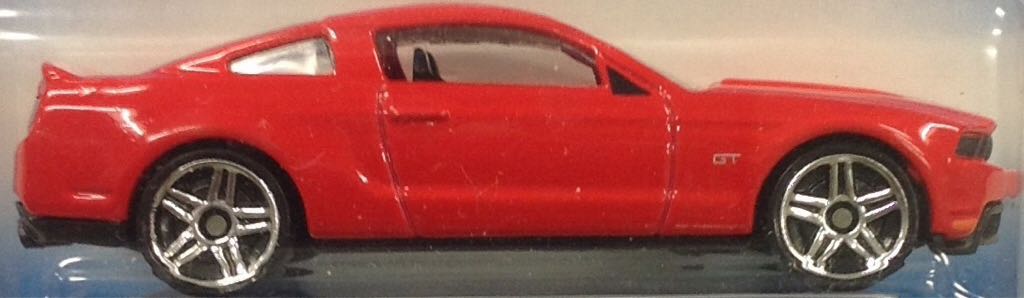 2010 Ford Mustang GT - New Models toy car collectible - Main Image 2