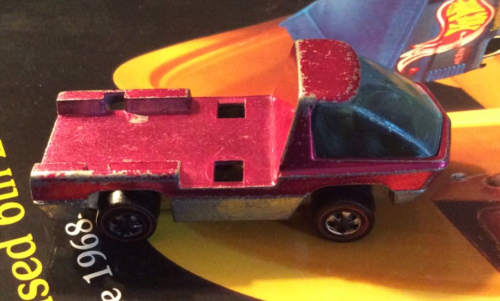 Tow Truck - 1970 Heavyweights toy car collectible - Main Image 1