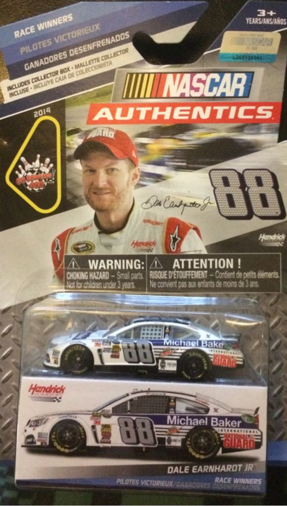 Dale Earnhardt Jr. - Nascar Authentics toy car collectible - Main Image 1